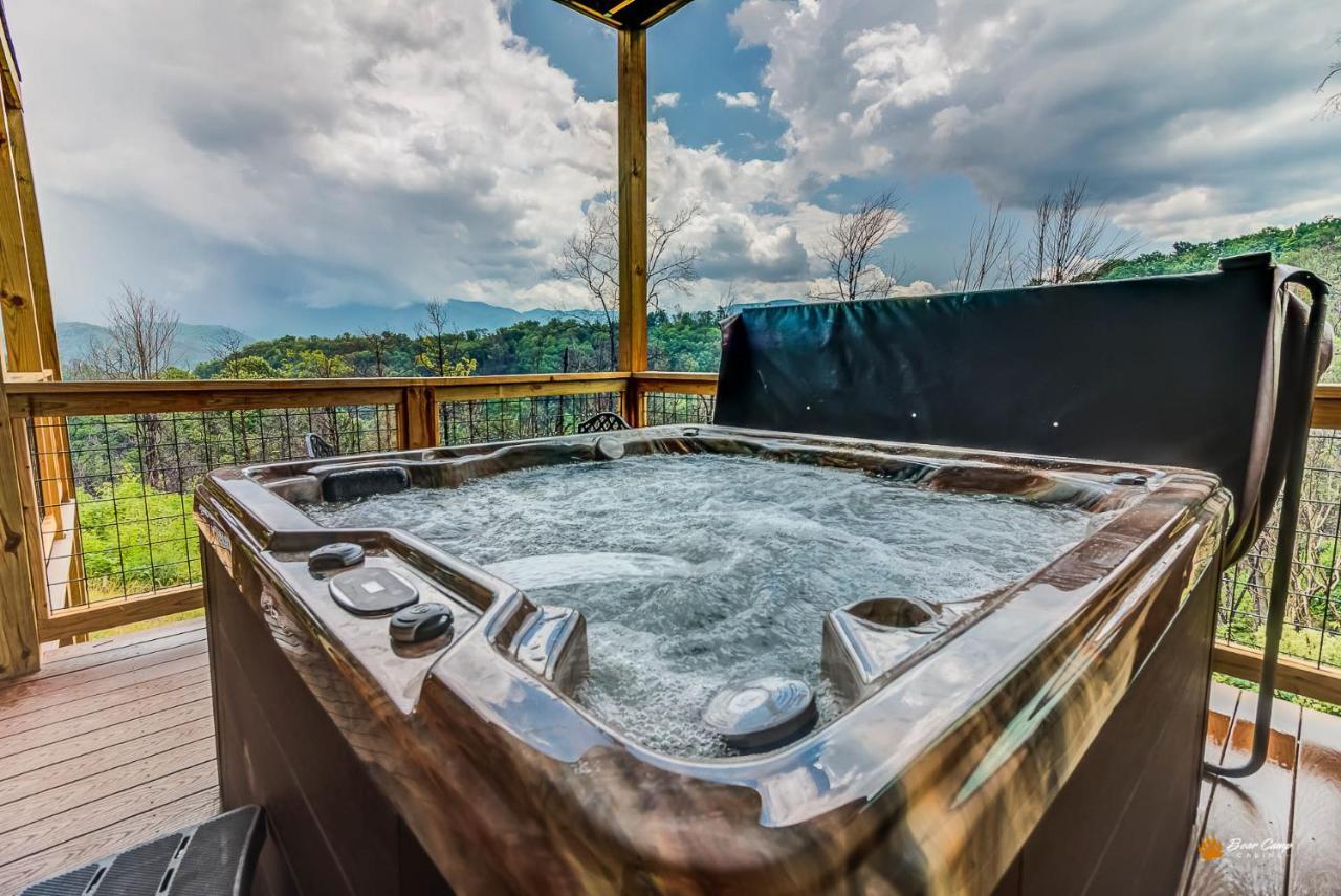Majestic View Lodge, Amazing Views, Hot Tub, 1089 Free Tickets Each Paid Day, Dollywood And More Гатлінбург Екстер'єр фото