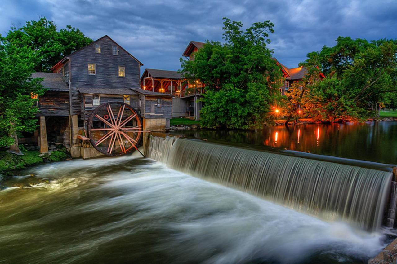 Majestic View Lodge, Amazing Views, Hot Tub, 1089 Free Tickets Each Paid Day, Dollywood And More Гатлінбург Екстер'єр фото